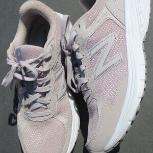 New Balance 460v3 Pink